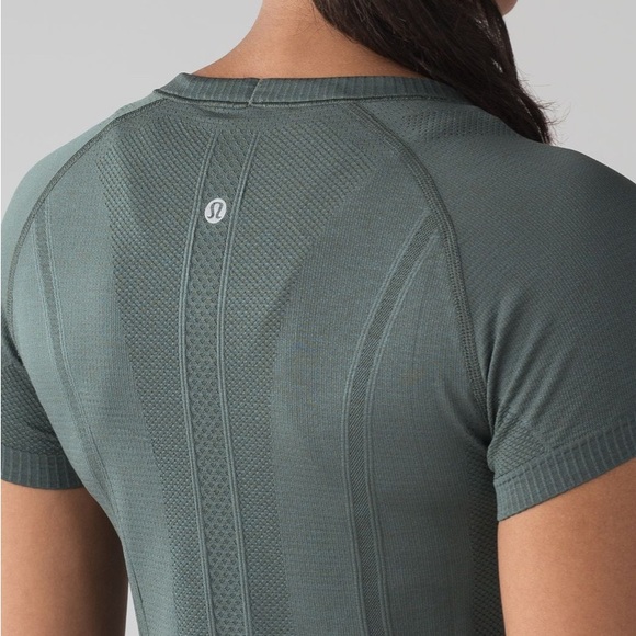 Lululemon Swiftly Tech Short Sleeve Crew Dark Forest / Dark Forest - Picture 4 of 9